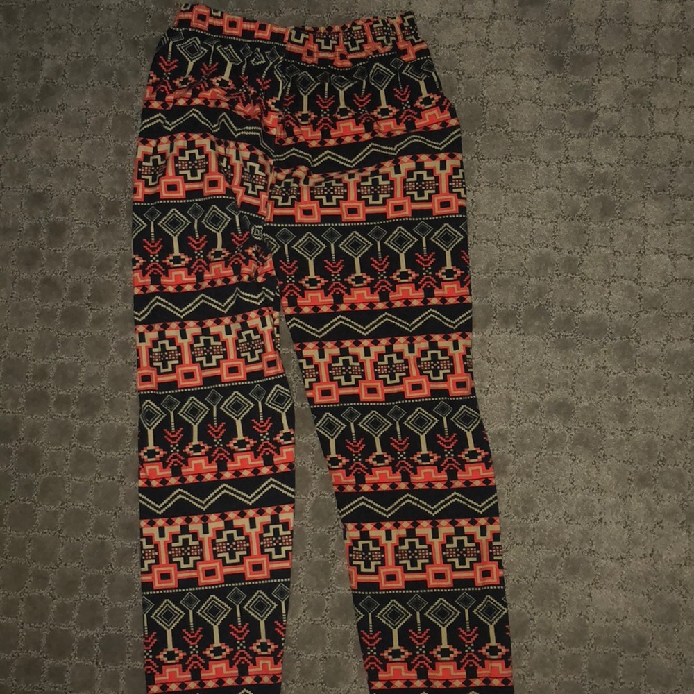 Patterned leggings